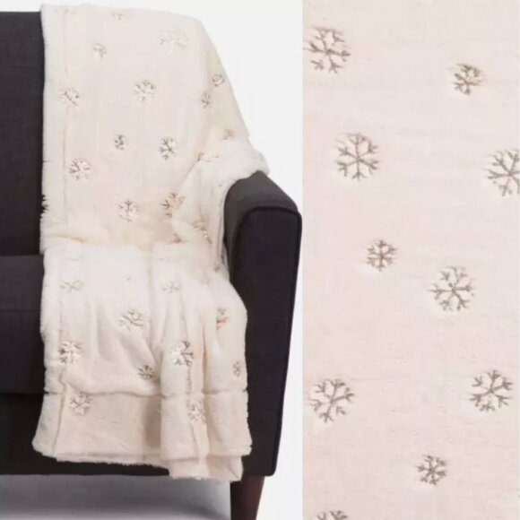 NEW THRO Gold Sequins Snowflakes Ivory Faux Fur Throw Blanket Christmas Holidays - Picture 1 of 8